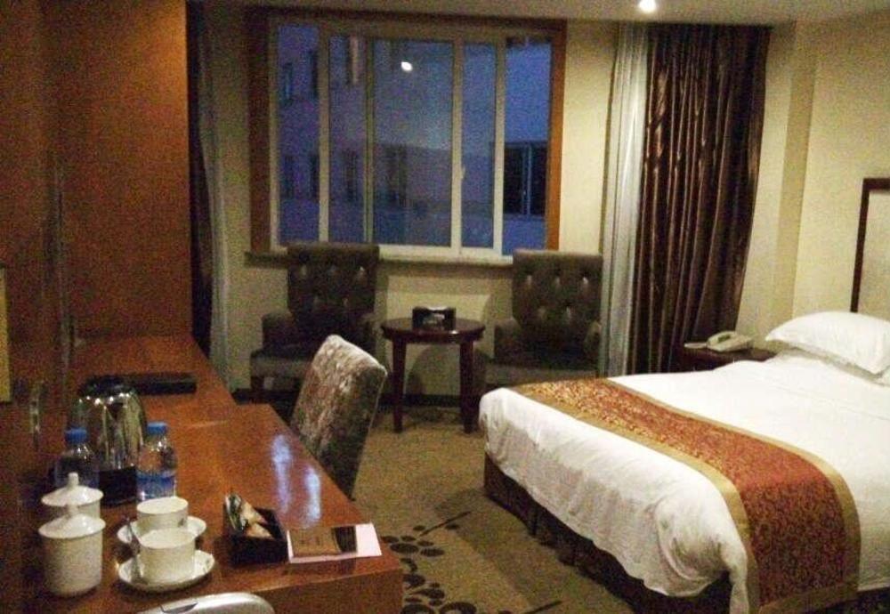 Chengdu Bai Gang International Hotel ภายนอก รูปภาพ