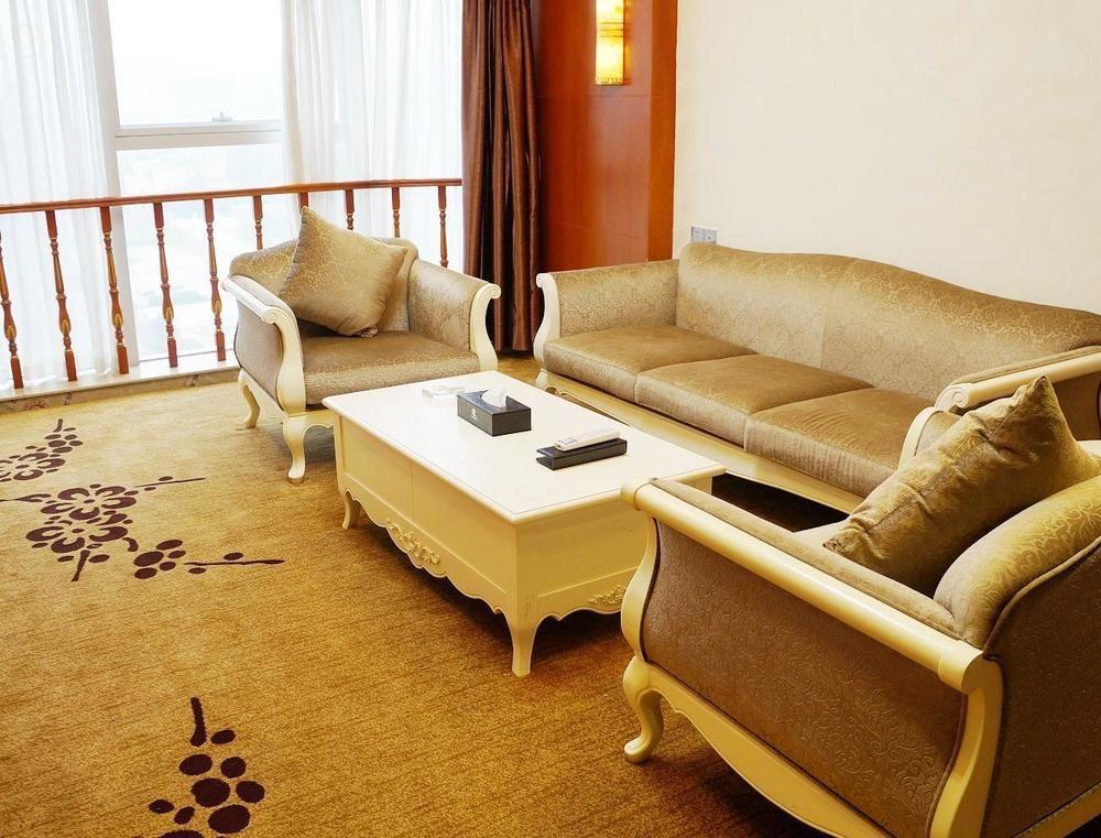 Chengdu Bai Gang International Hotel ภายนอก รูปภาพ